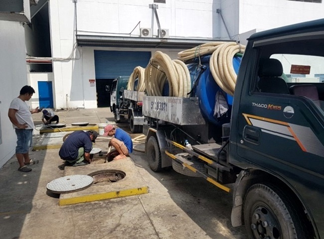 Nạo v&eacute;t hố ga quận 10 chuy&ecirc;n nghiệp, uy t&iacute;n
