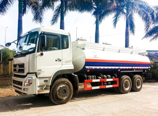 Dịch vụ h&uacute;t nước thải c&ocirc;ng nghiệp Thuận Ph&aacute;t