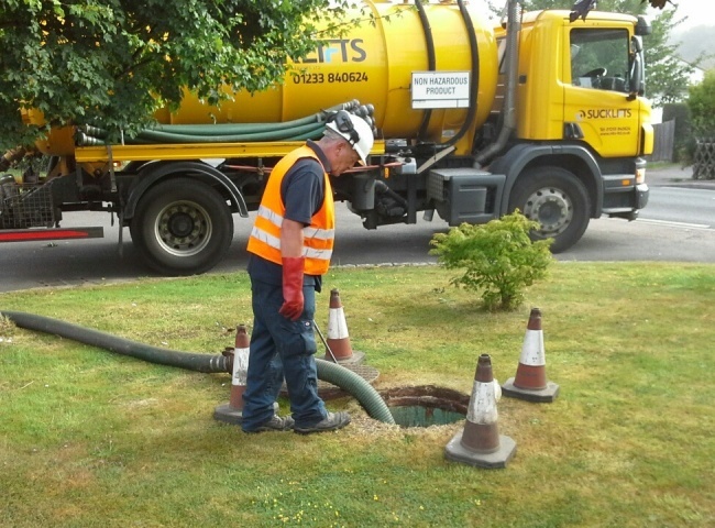 Rút hầm cầu quận Bình Thạnh đảm bảo chế độ bảo hành