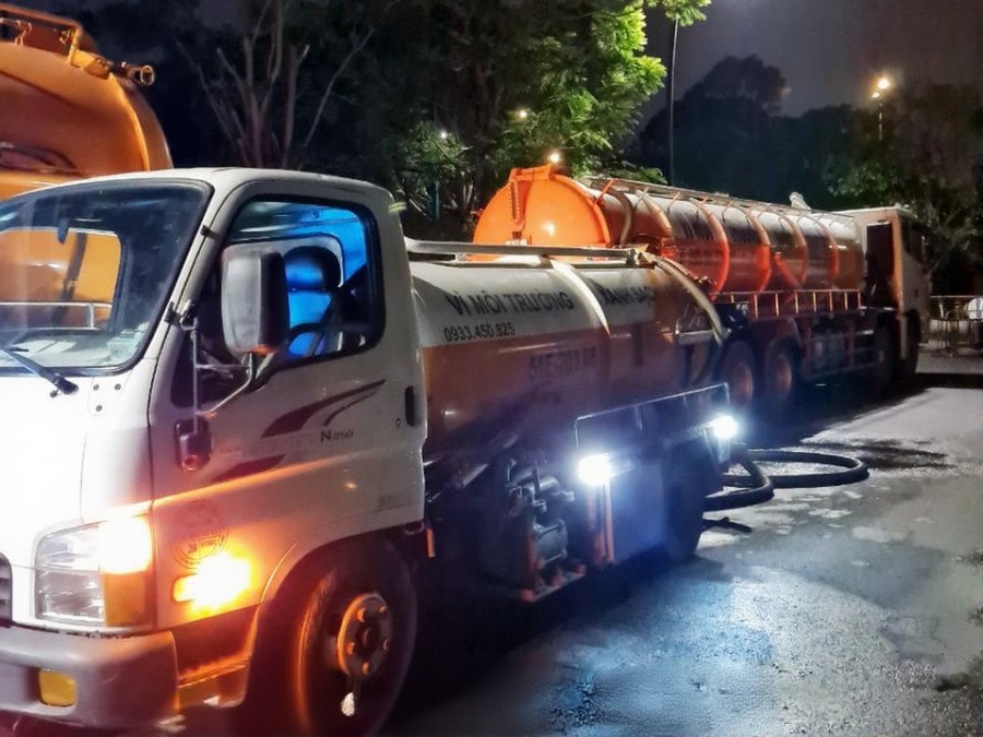 Dịch vụ thu gom b&ugrave;n thải c&ocirc;ng nghiệp với quy tr&igrave;nh chuy&ecirc;n nghiệp