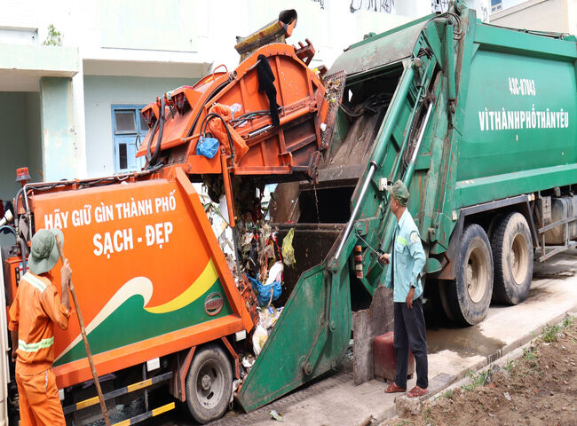 Giới thiệu về dịch vụ thu gom r&aacute;c thải sinh hoạt