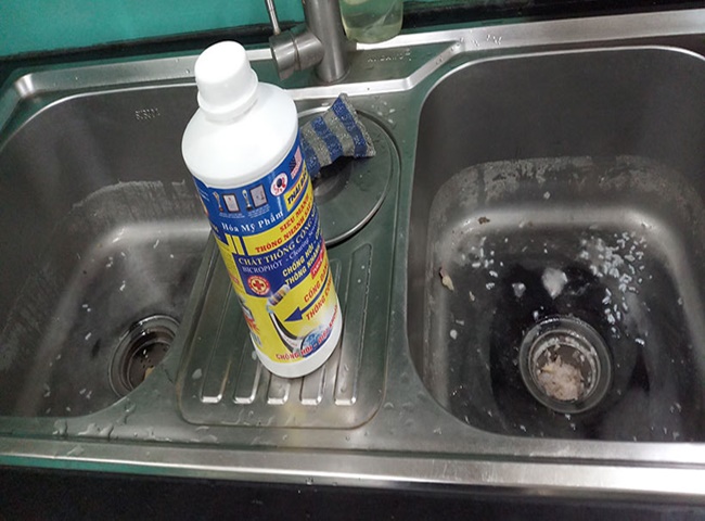 Hóa chất thông ống thoát nước có lợi trong quá trình phân hủy các chất thải